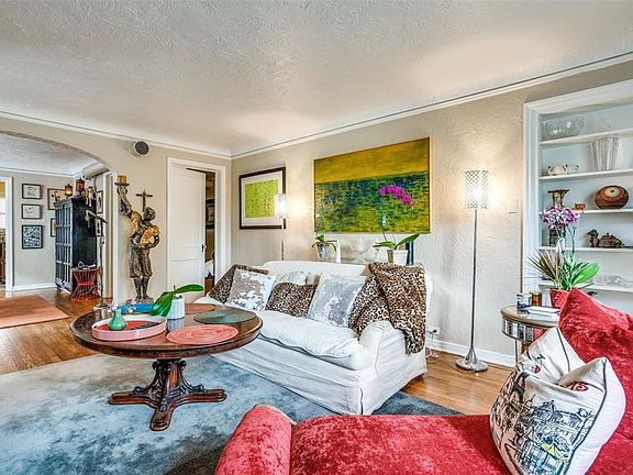 3rd image of 4025-27 Herschel Ave