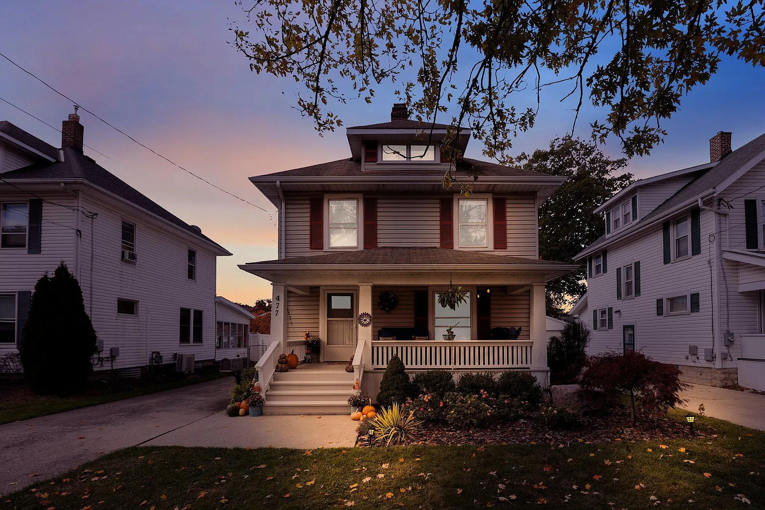 477 Summit St photo 1