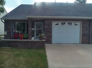 717 Memorial Dr, Spring Valley, MN 55975