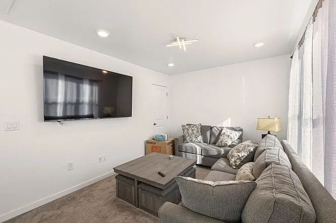 17661 E 95th Pl — Photo 10
