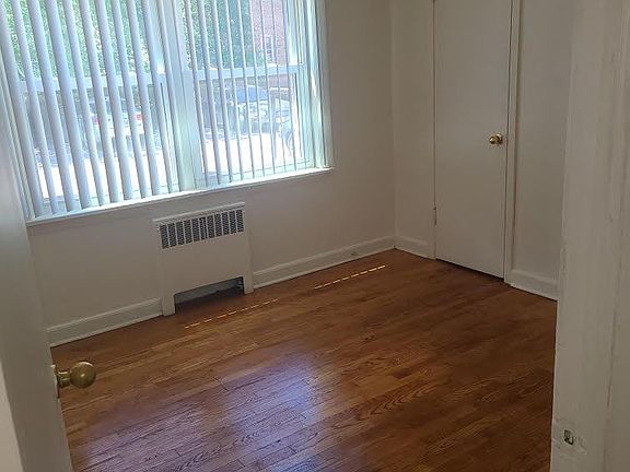 2nd image of 5223 W Meinecke Ave