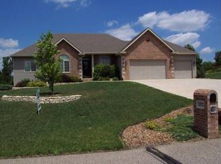2475 Saint Andrews Ln, Salina, KS 67401