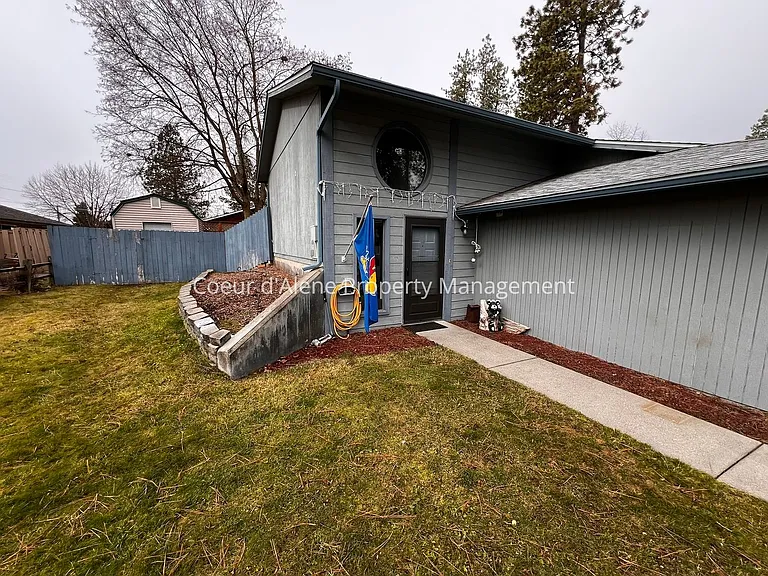 2603-05 N 8th St — Photo 1
