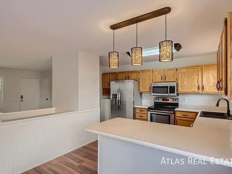 4717 W B St — Photo 3