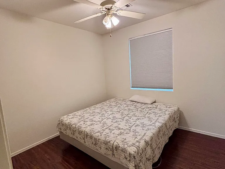 5606 W Saint Anne Ave — Photo 23