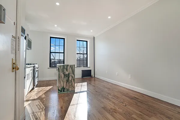 Rented by Elegran | media 1