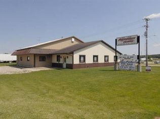 116 1st St S, Kalona, IA 52247