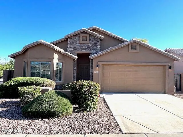 Building Photo - 22063 E Via Del Rancho