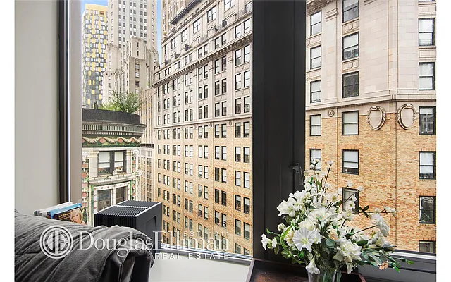 Sold by Douglas Elliman | media 8
