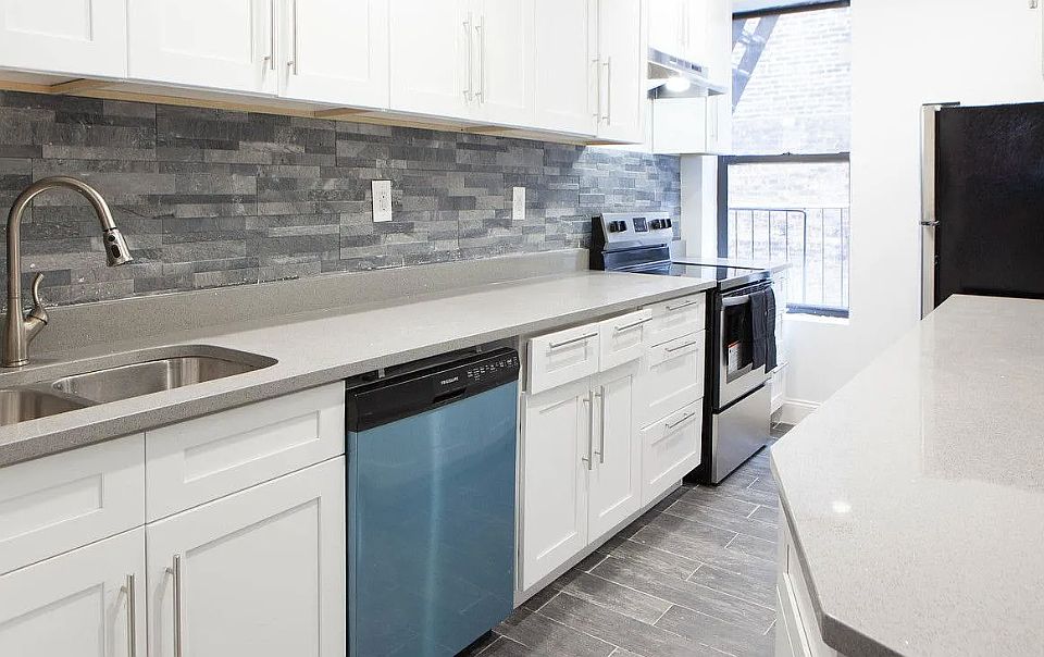 1st image of 282 Lenox Ave APT 4