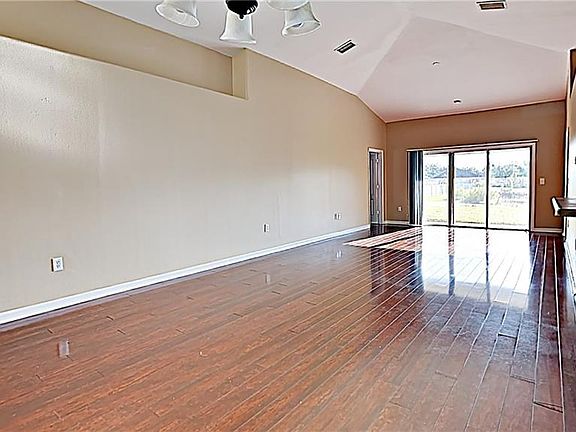 5th image of 3828 Washburn Pl