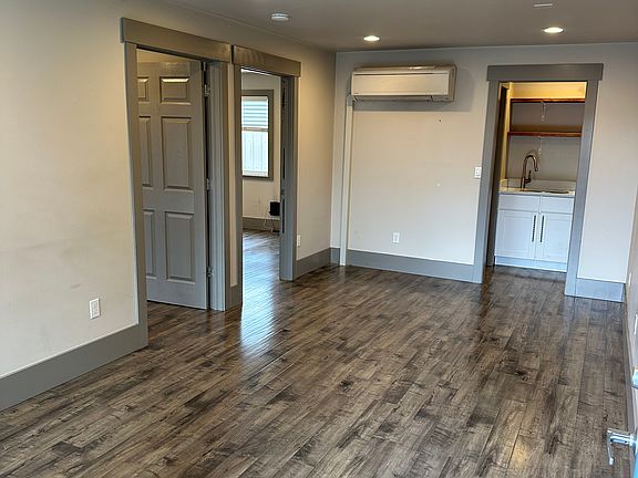 5th image of 4141 6th Ave Suite C