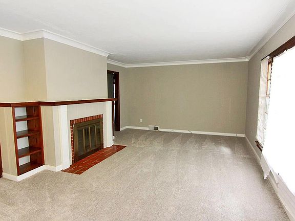 5th image of 1543 Grandview Dr