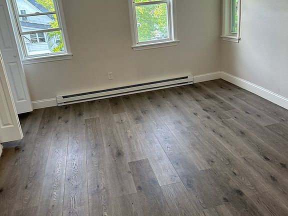 2nd image of 19 Paul St Floor 3
