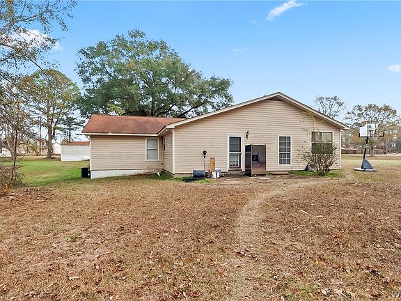 3rd image of 14143 Delta Dr