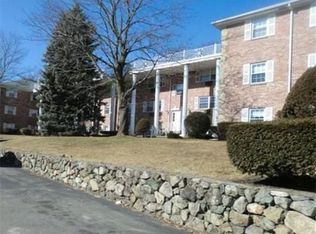 272 Cambridge Rd APT 35, Woburn, MA 01801