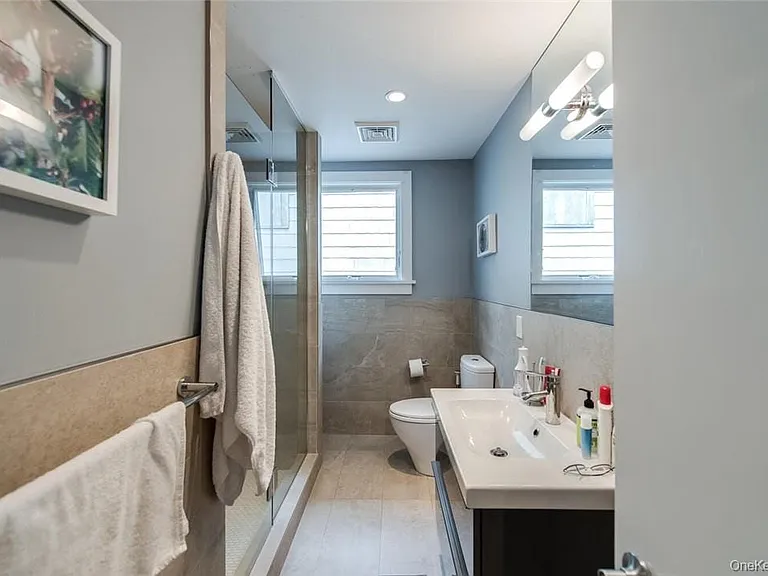 44 Main St #2 — Photo 8