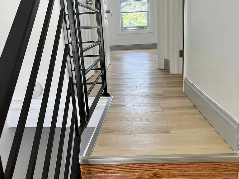 1406 S 15th St — Photo 11