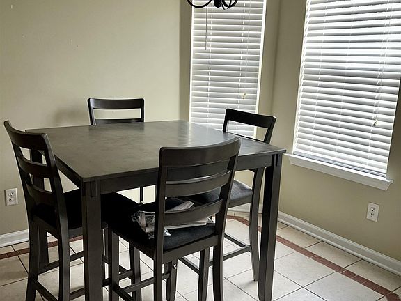3rd image of 1118 Cross Wood Ln