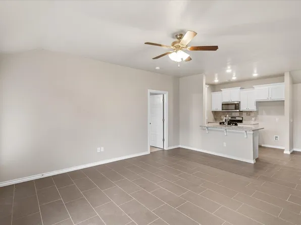 410 Grove St, Perry, OK 73077