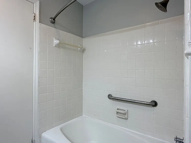 18 Carjen Ave — Photo 51