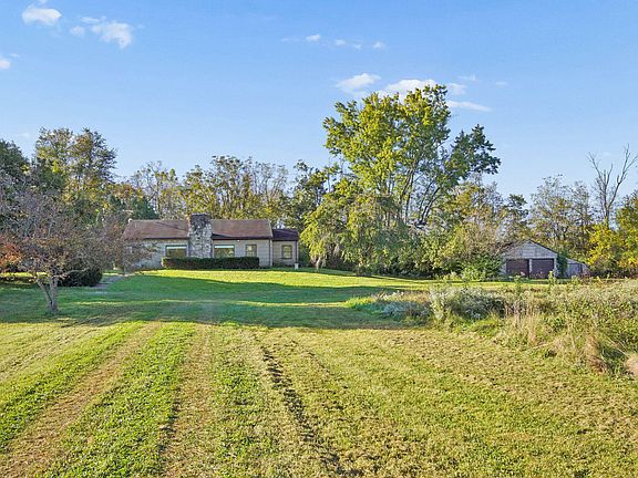 2nd image of 6401 Alkire Rd