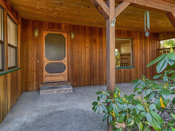 2nd image of 635 Oakdale Dr