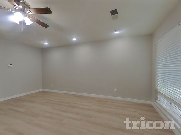4th image of 126 Frost Dr