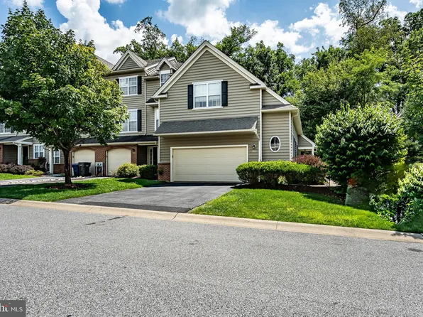 282 Deepdale Dr, Kennett Square, PA 19348