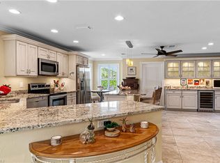 4022 Crayton Rd, Naples, FL 34103