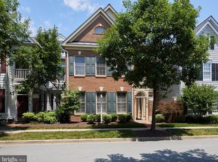 908 Oak Knoll Ter, Rockville, MD