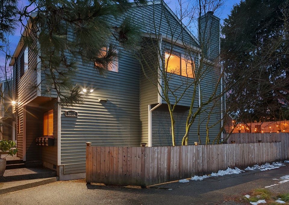 1st image of 5932 Fauntleroy Way SW APT 1