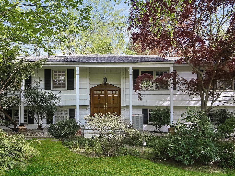 Impressive five bedroom home