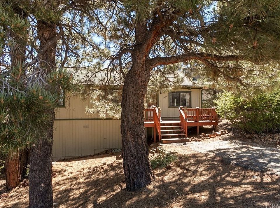 1st image of 1368 Flintridge Ave