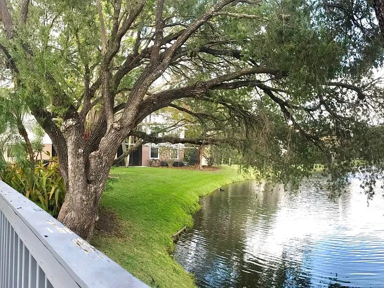 10111 W Sunrise Blvd #303 — Photo 28