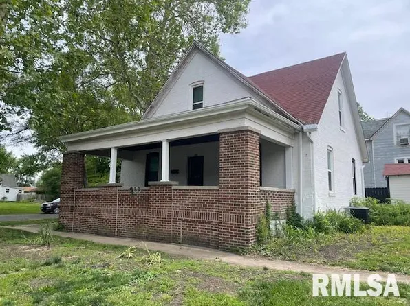 930 N 8th St, Springfield, IL 62702