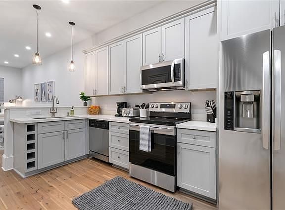 3rd image of 2763 Saint Peter St