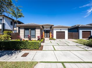 15909 SW 136th Way, Miami, FL 33196