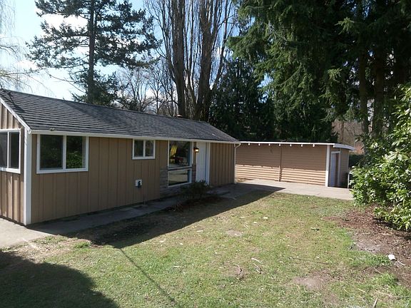 3rd image of 2622 29th Ave E