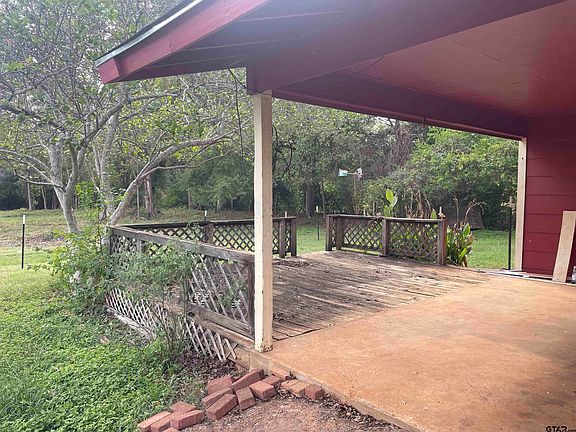3rd image of 201 Garner Ln