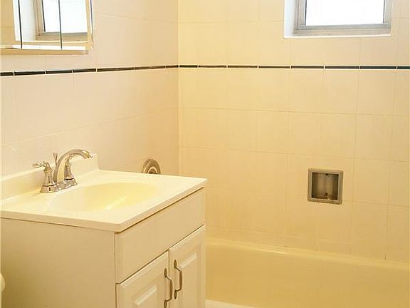 4th image of 5600 Netherland Ave #4G