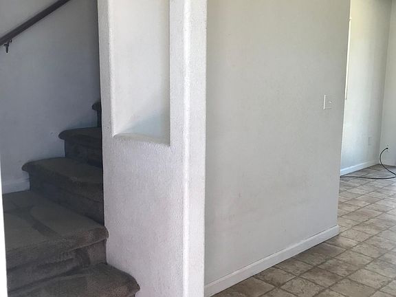 4th image of 1707 N Newport Ave