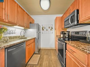 100 Kinross Dr APT 6, Walnut Creek, CA 94598