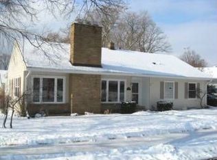 2014 Sunset Ct, Wauwatosa, WI 53226