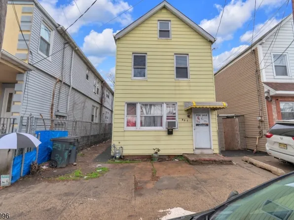 422 Schiller St, Elizabeth City, NJ 07206