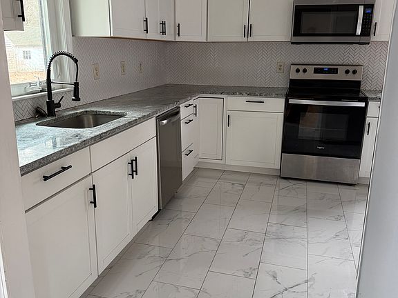 2nd image of 71 Hopkinton Rd #71