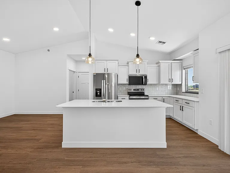 Autumn Townhomes — Photo 21