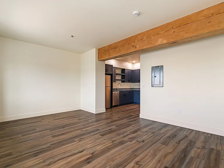 720 Murdock St — Photo 13