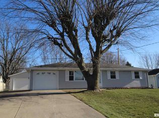 109 McGinley St, Washington, IL 61571