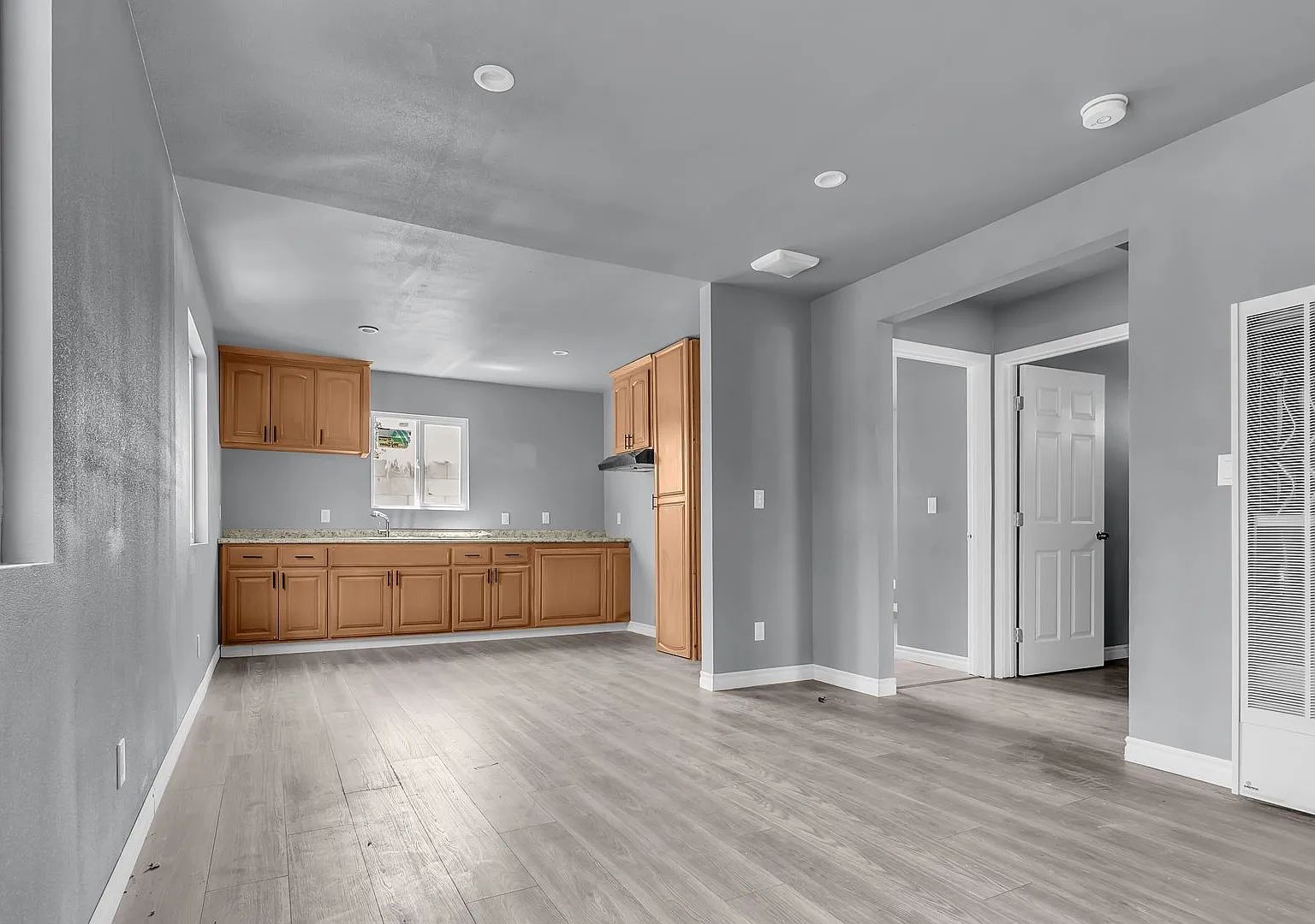1515 East L Street — Photo 4
